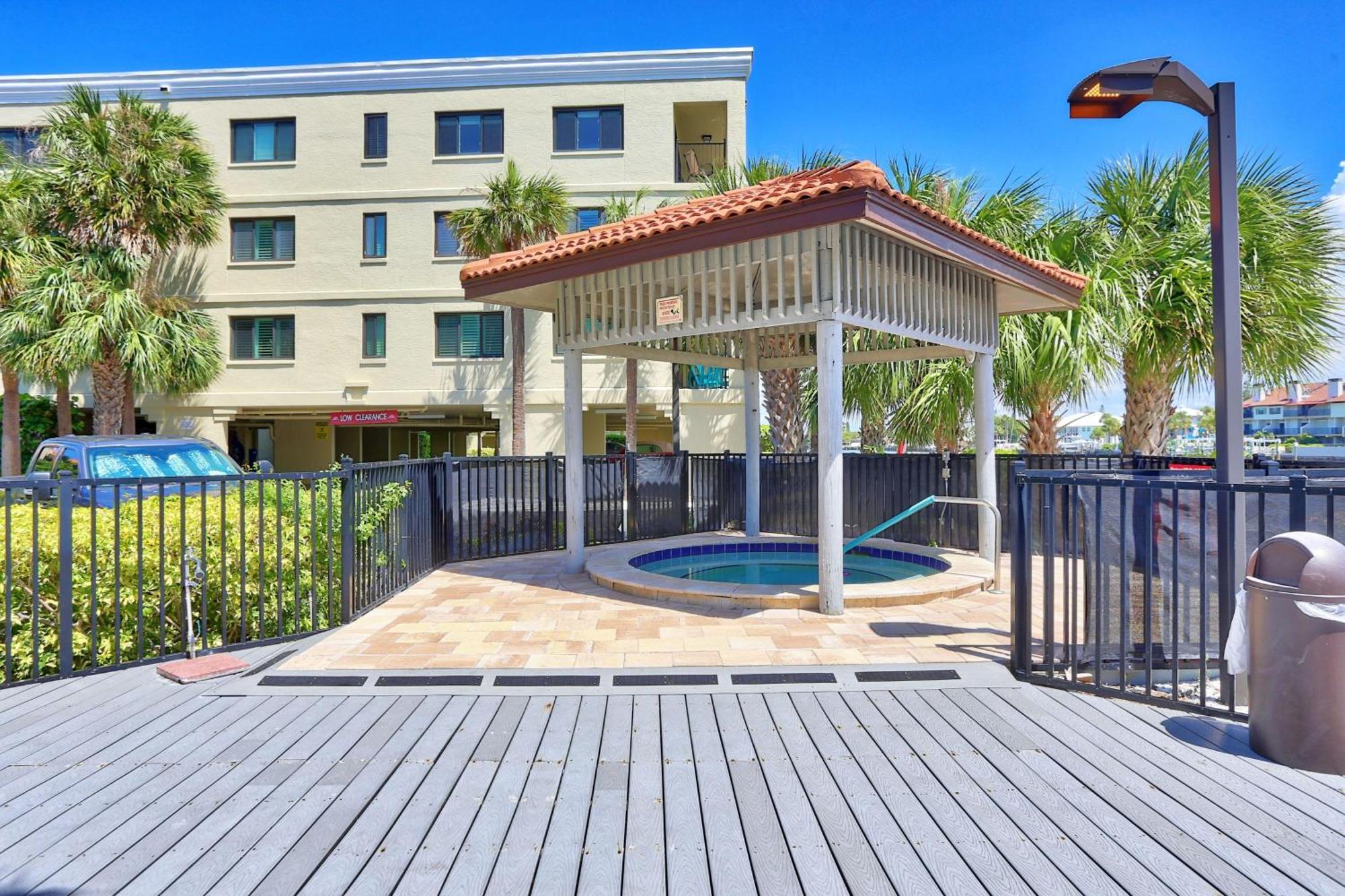 Land'S End 6-303 Beach Front - Premier Villa St. Pete Beach Exterior foto